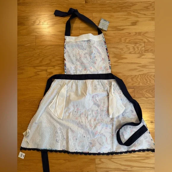 Liberty for Anthropologie Apron - Picture 4 of 5